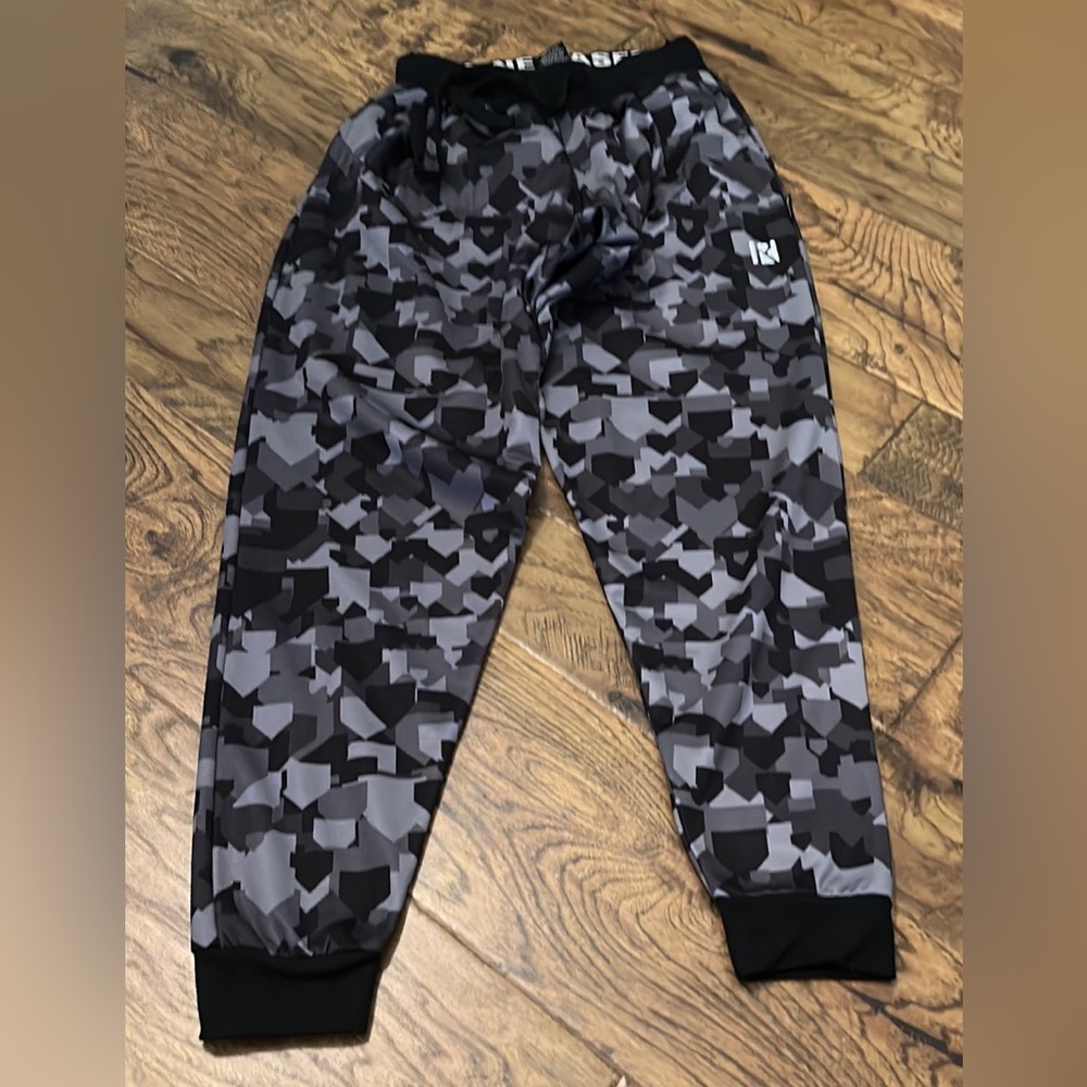 Routine baseball home plate sweatpants size large. Fit smaller like a medium.